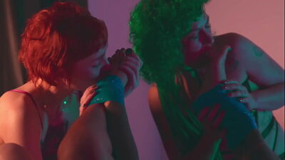 A Tongue Fits Quite Nicely Between These Toes