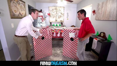 FamilyOrgasm – Delicious Glory Holes to their Fathers, Kyler Quinn, Alice Pink, Brick Danger, Tony Cannon