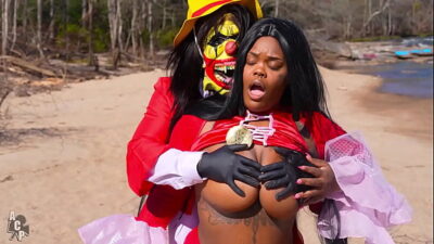 One Piece “The Horny Voyage” Starring Siren Nudist