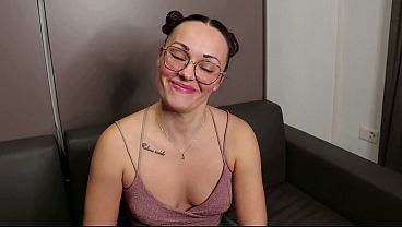 Coachsex – Interview de Kitten Loliita (belle libertine et créatrice de contenu MYM)