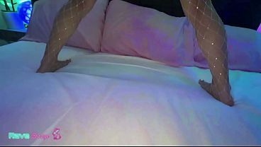 Cheerleader Kait’s Techno Twerk! – PROMO